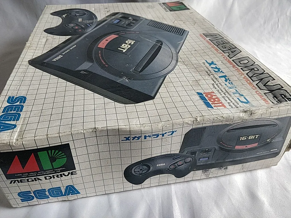 SEGA Mega Drive Console System HAA-2510, PSU, Pad and Box set/ tested-e0513-