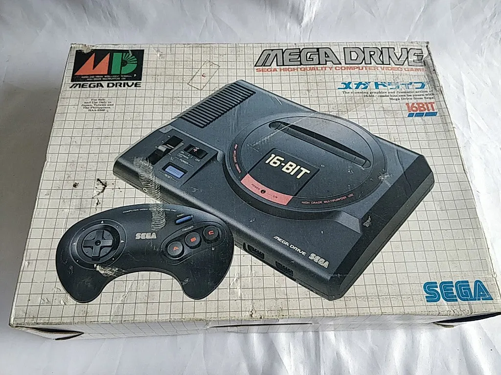 SEGA Mega Drive Console System HAA-2510, PSU, Pad and Box set/ tested-e0513-